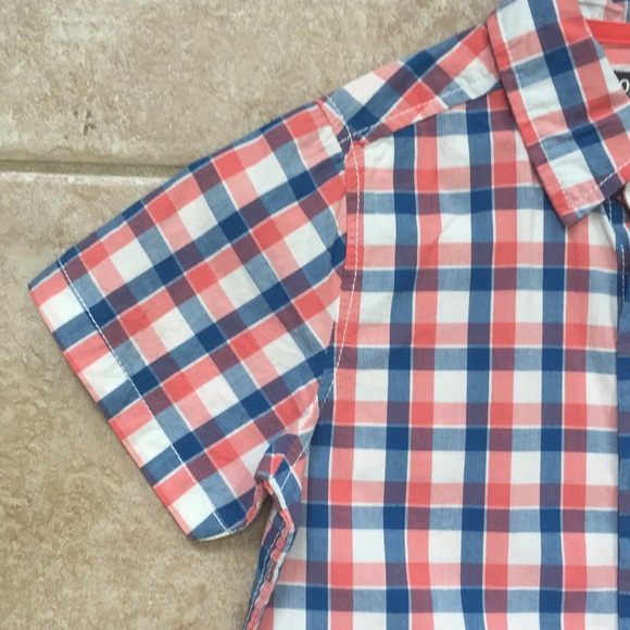 OshKosh Boys Button Down Shirt and Chino Shorts - Picture 6 of 16